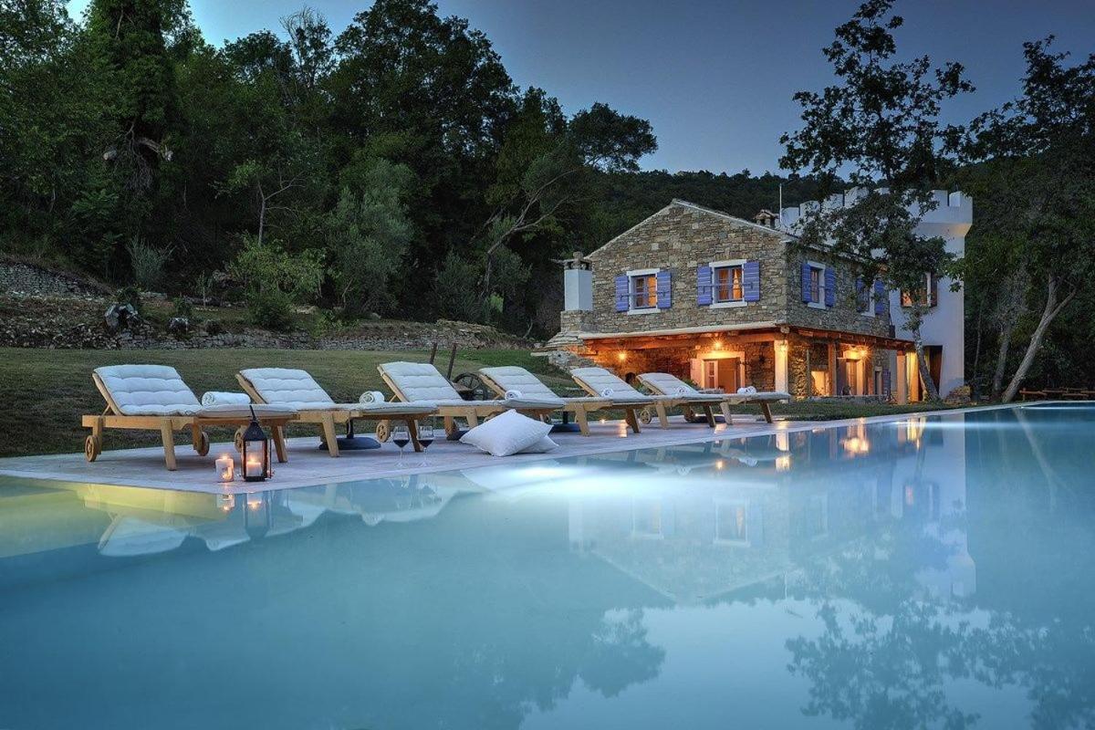 Villa Torrecorta 그로즈냔 외부 사진
